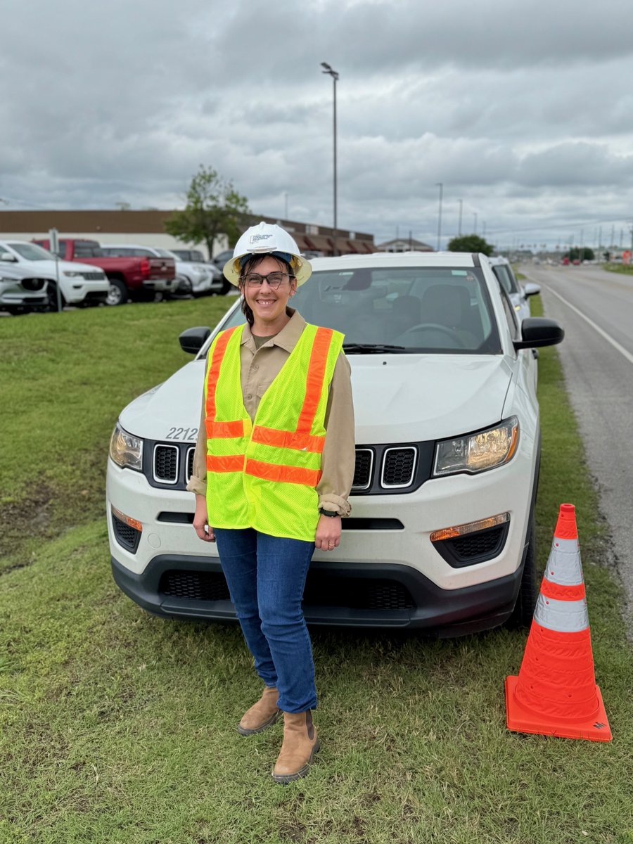 PSOklahoma's tweet photo. This week, we're tipping our hard hats to the engineers who power our world! 🌍💡 From designing innovative solutions to ensuring reliable electricity, they play a key role in keeping the lights on. #EngineeringWeek #PSOklahoma https://t.co/AIrs6q7bmg
