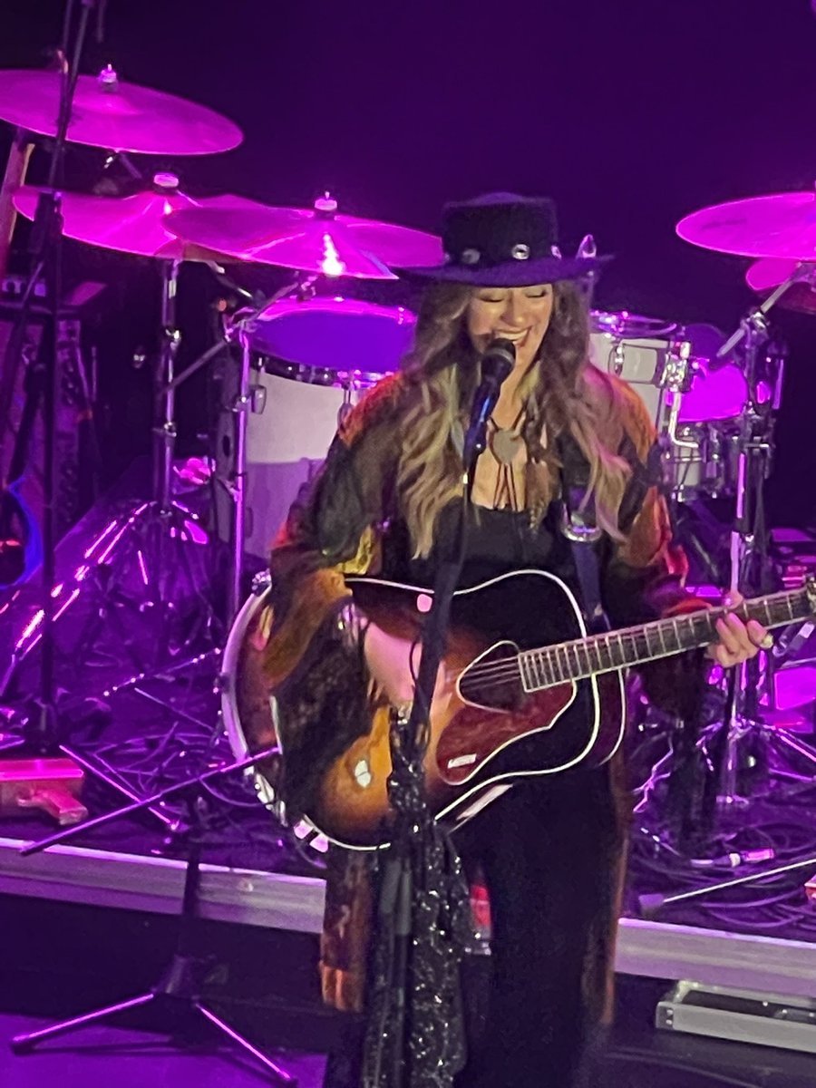 Michael Evans tweet media