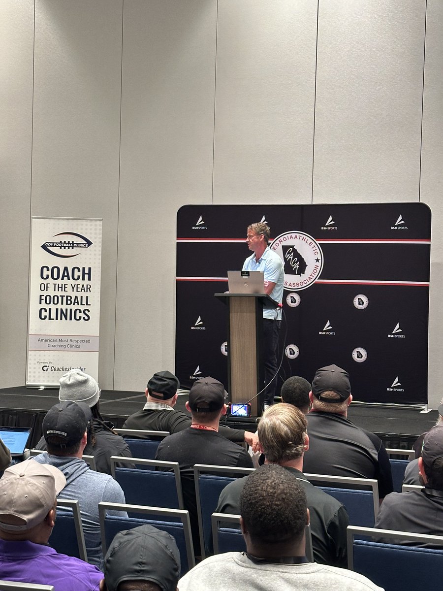 GFCAClinic's tweet photo. Lane Kiffin
LSU
Head Coach

#COYAtlanta #GFCAClinic #ClinicOfChampions https://t.co/4KvHnDxaAO