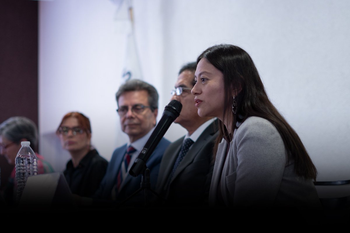 Con el objetivo de reconocer la labor académica y fortalecer las capacidades institucionales, el comisionado federal, Víctor Hugo Borja, encabezó la entrega de reconocimientos a docentes e instructores del Programa de Fortalecimiento de Capacidades. La ceremonia contó con la