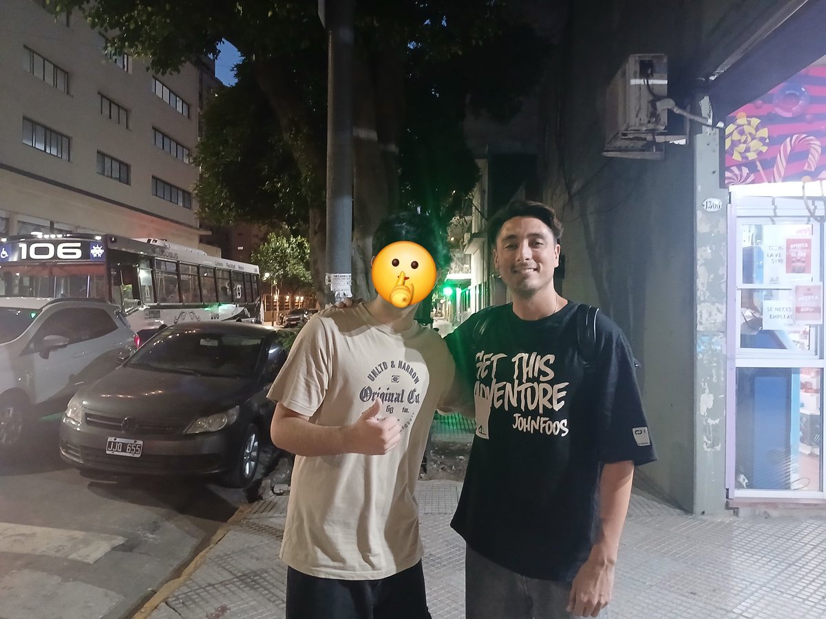 evancito94151's tweet photo. SALGO A LA CALLE A COMPRAR Y ME ENCUENTRO A LUCAS NO ME LO CREO
#sefuelarga https://t.co/pjqzNQSDWX