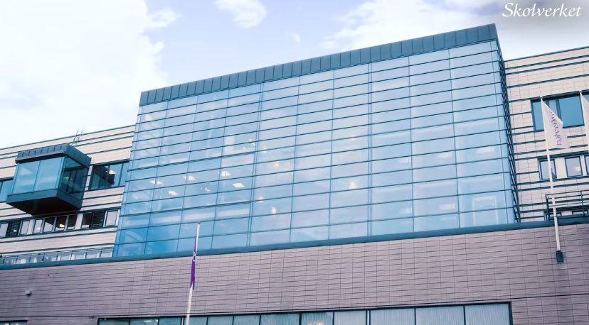 Negativet tweet media