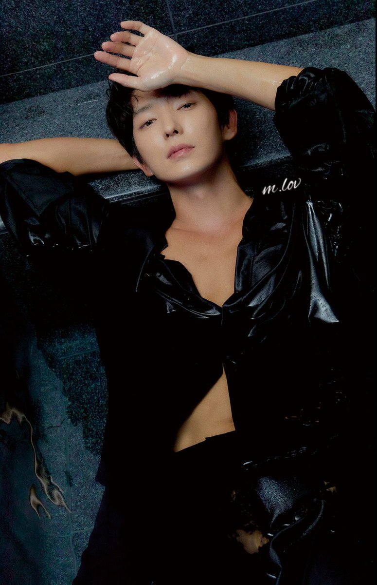 Cutie❤️❤️                                  Sexy🔥🔥
#LeeJoonGi