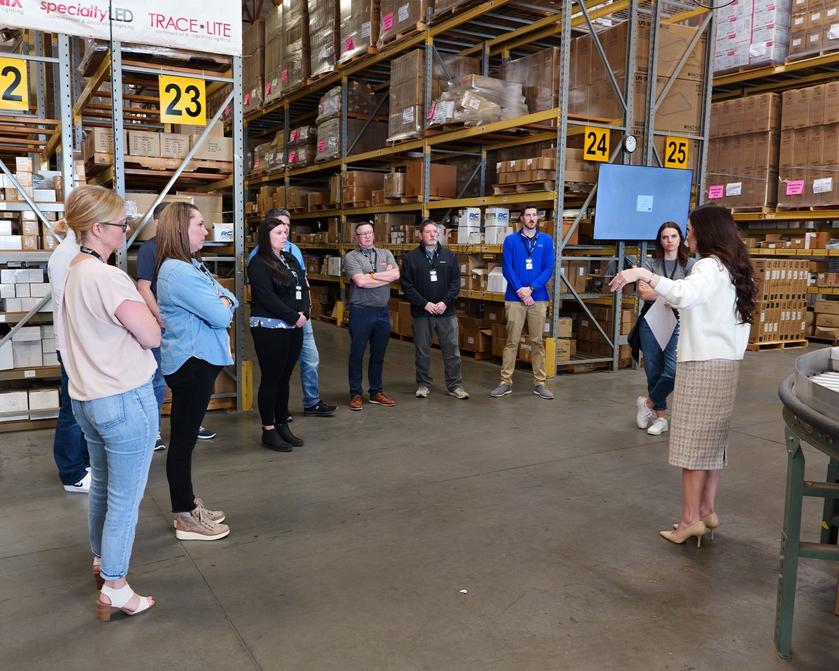 Barron Lighting tweet media