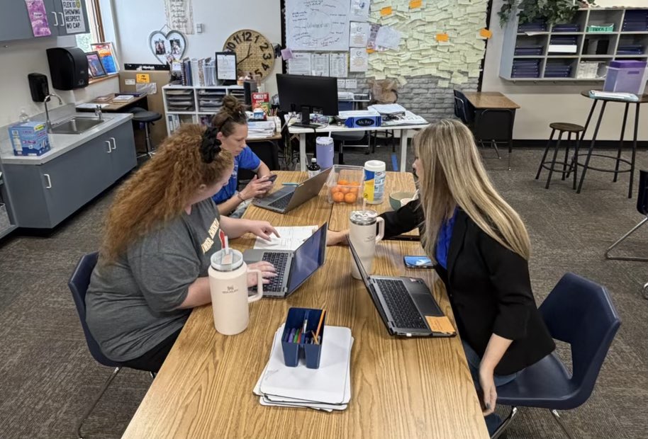 DVUSD PLC tweet media