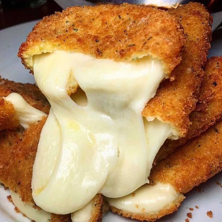 violet✧*｡ tweet media