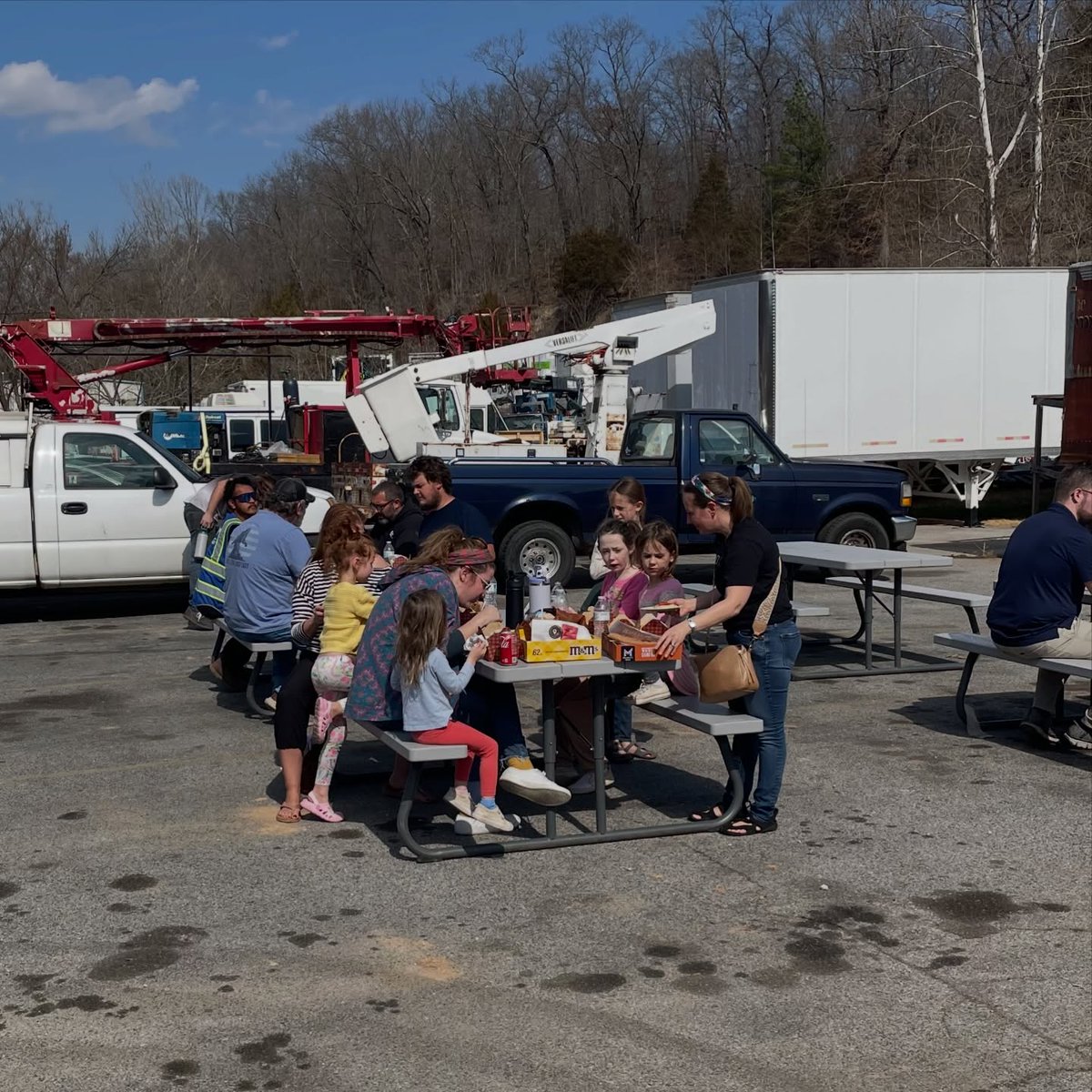 BIG THANKS to @beavertailsmobilefayetteville for helping us surprise our crew with lunch yesterday! Check out @beavertailsmobilefayetteville for deliciously addictive, whole-wheat Canadian pastries served hot with your choice of delectable toppings. They also serve Beaver Bites,