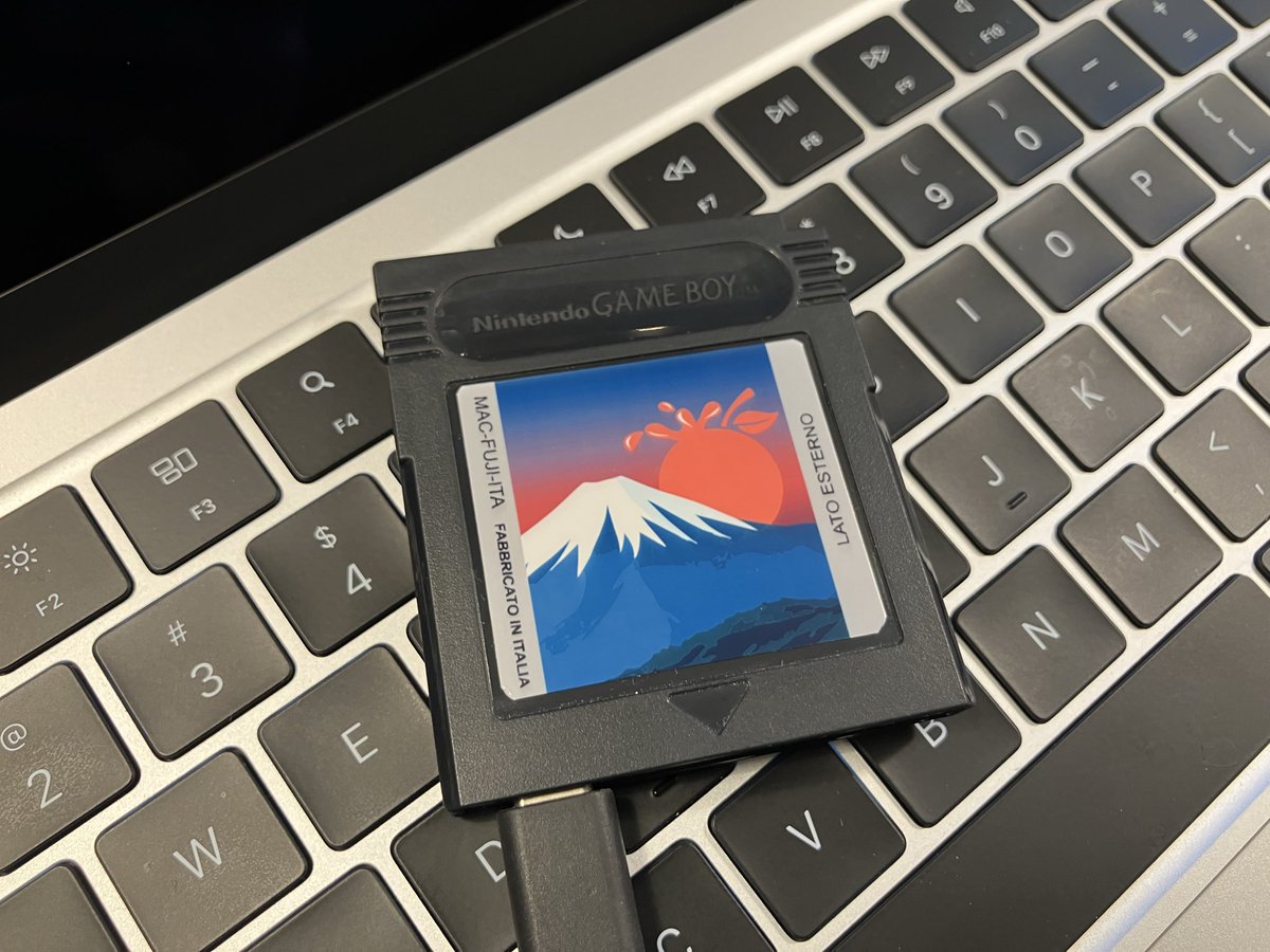 derek eiri 👻 tweet media