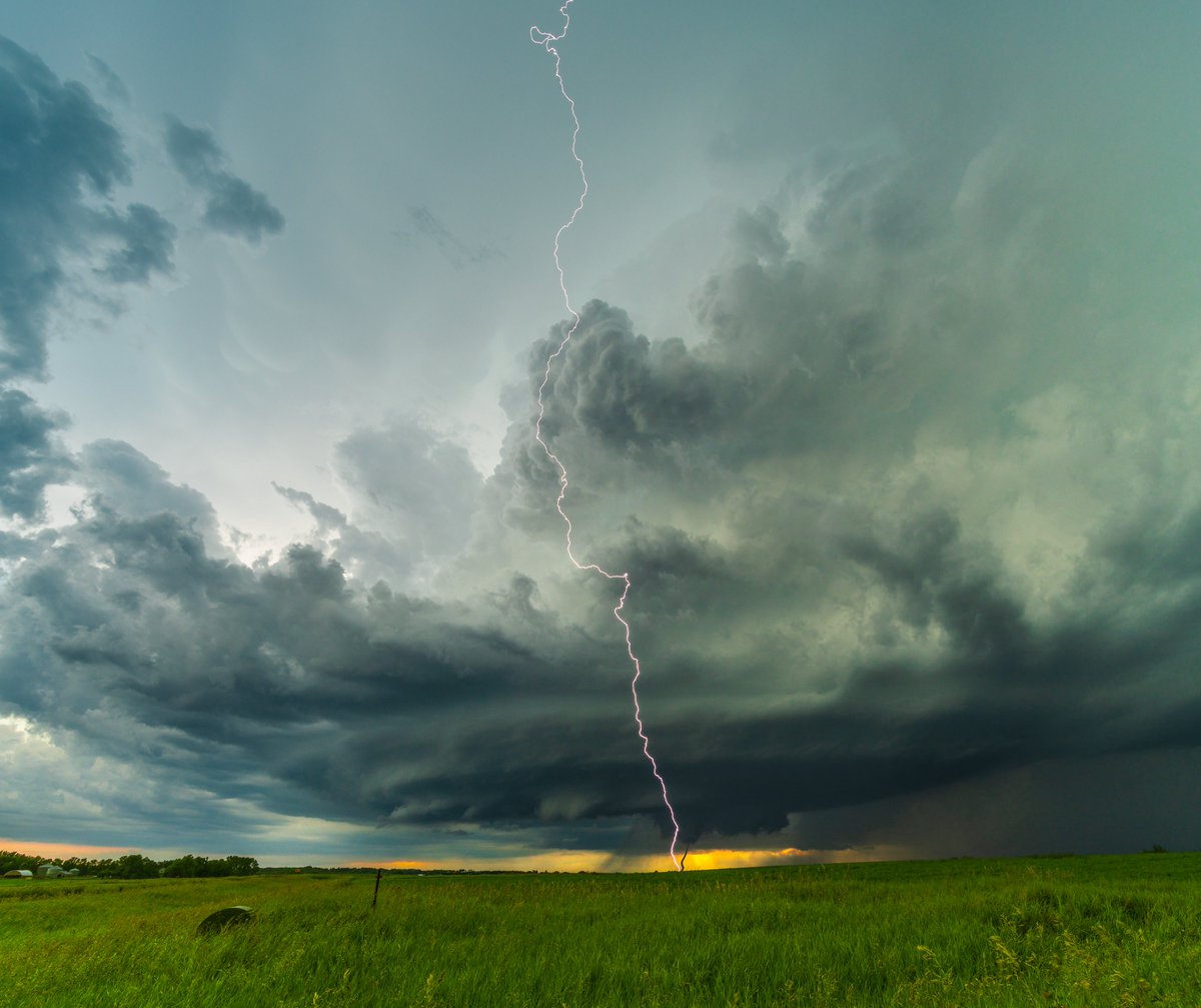 ogarrah5's tweet photo. I am delighted to present my submissions for the 2026 Storm Photos of the Year! Only had time to edit my shots from Gary, but I think they will suffice lol. Very excited to see the best of the photos from last season! @thestormys https://t.co/ZQn6eOg37P