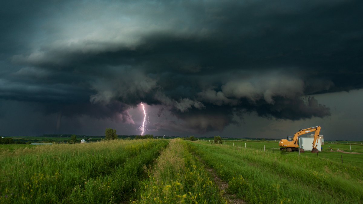 ogarrah5's tweet photo. I am delighted to present my submissions for the 2026 Storm Photos of the Year! Only had time to edit my shots from Gary, but I think they will suffice lol. Very excited to see the best of the photos from last season! @thestormys https://t.co/ZQn6eOg37P