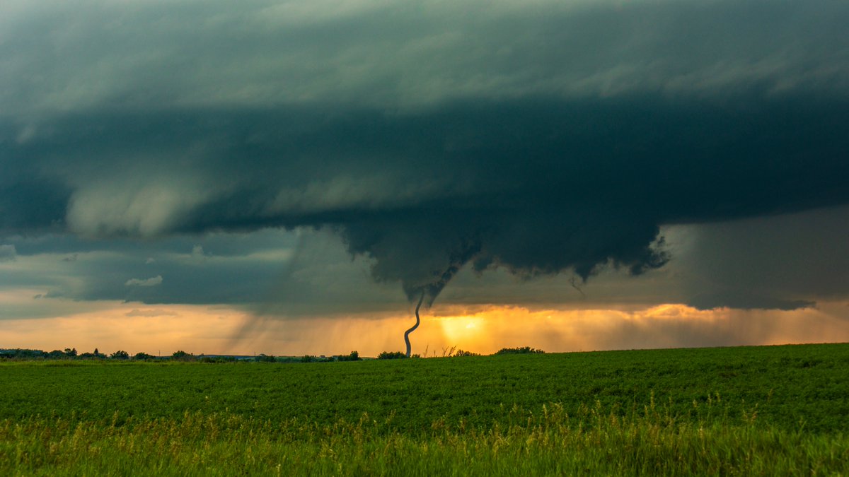 ogarrah5's tweet photo. I am delighted to present my submissions for the 2026 Storm Photos of the Year! Only had time to edit my shots from Gary, but I think they will suffice lol. Very excited to see the best of the photos from last season! @thestormys https://t.co/ZQn6eOg37P