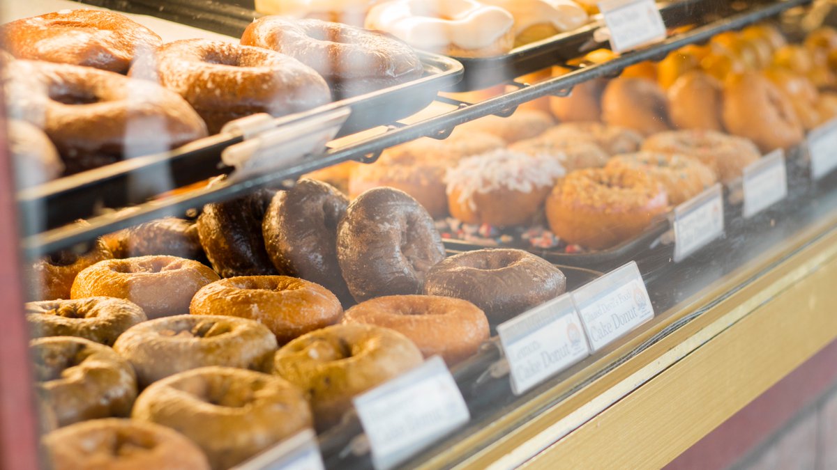 LaMarsDonuts's tweet image. Weekend plans? We made them easy.
Made from scratch, ready for you tomorrow morning.
Come grab a dozen and make it a good one.🍩

#LaMarsDonuts #SimplyABetterDonut #MadeFreshDaily