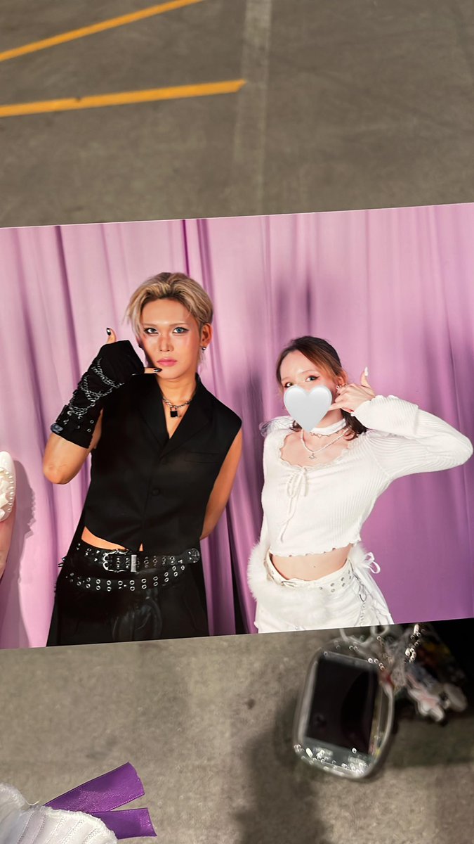 3012Lxxa's tweet photo. take me back to kpop revolution (aka xlov cause the orga was shitty) 🥲🪽
#KpopRevolution #xlov #haru #rui #wumuti #hyun https://t.co/CdCjQvgF2P