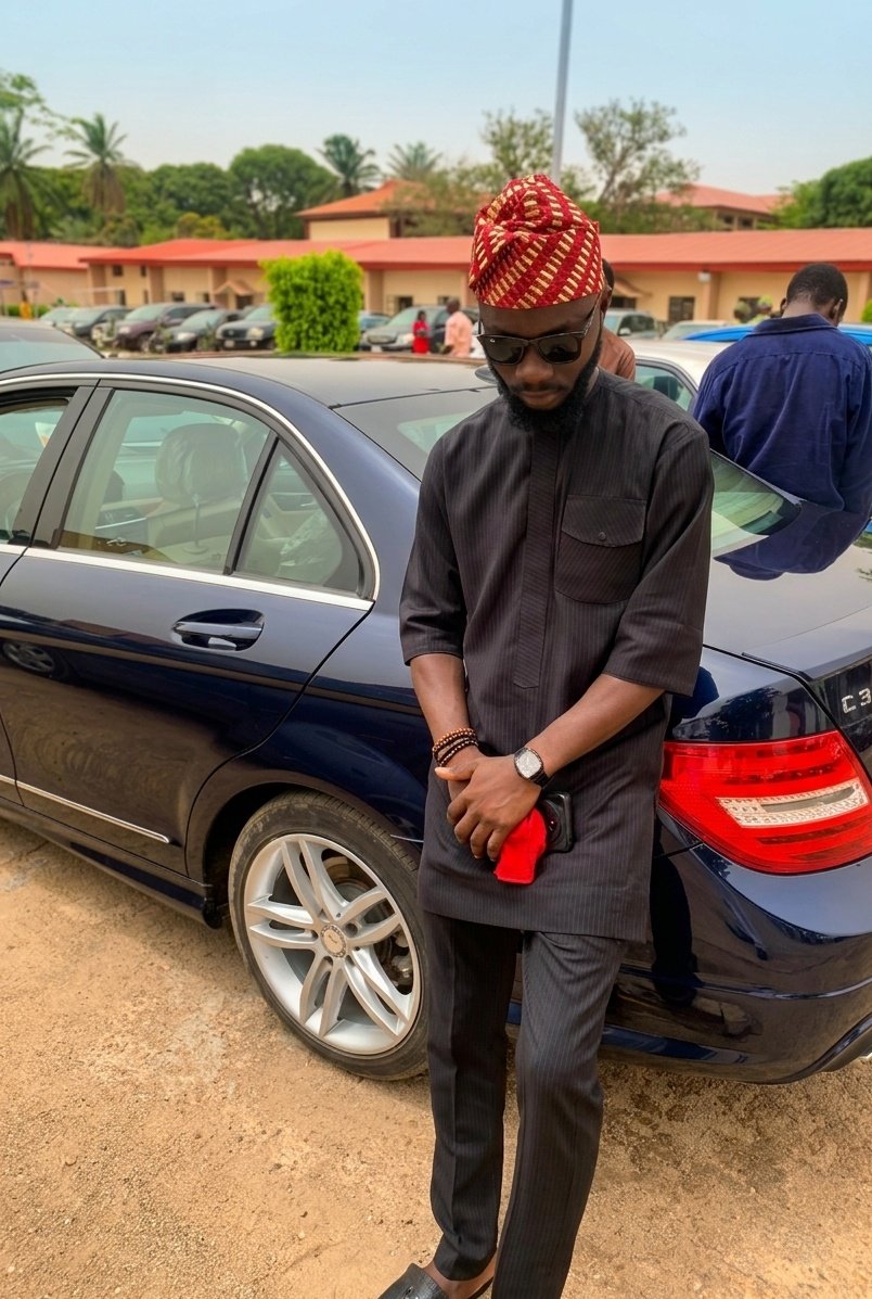 Aydeultimate5's tweet photo. The lord said unto me;

 Be strong and courageous. Do not be afraid or terrified because of them, for the Lord your God goes with you; he will never leave you nor forsake you.”

Happy birthday, Balogun Ayobamidele Olaoluwa👑 https://t.co/8jt7i1fZL5