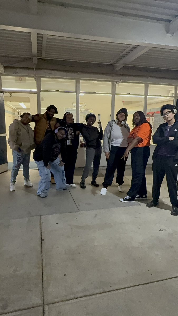 Mrs. PrincipalThomas tweet media