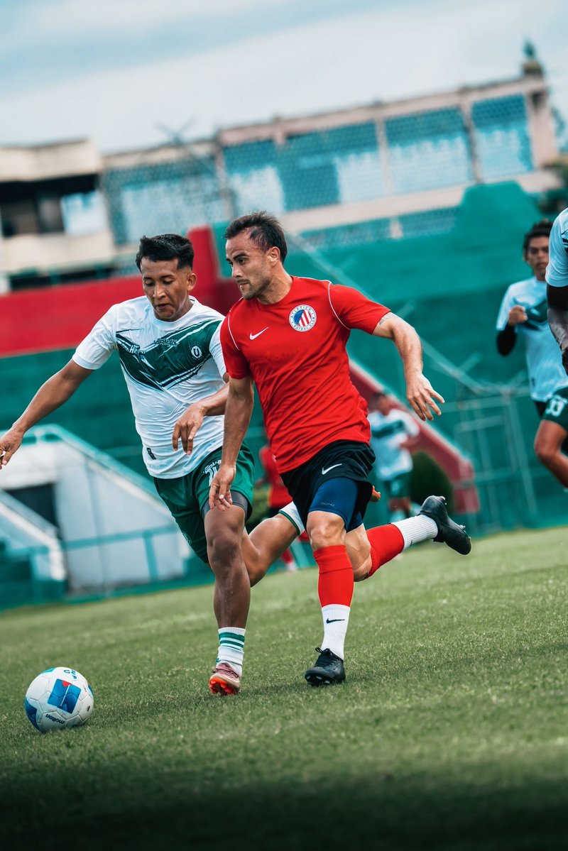 𝐀𝐦𝐢𝐬𝐭𝐨𝐬𝐨 𝐝𝐞 𝐩𝐫𝐞𝐭𝐞𝐦𝐩𝐨𝐫𝐚𝐝𝐚 🟢⚪ | Resultado negativo para la Ⓤ en casa. #LDUP fué derrotado 2 - 3 ante Atlético F.C., en el Reales.