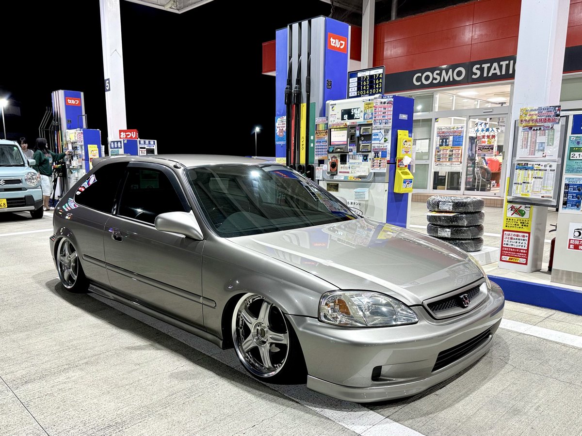 じゃない方界隈 😊🫵 何乗ってるんですか？ 💩 EKのシビックです