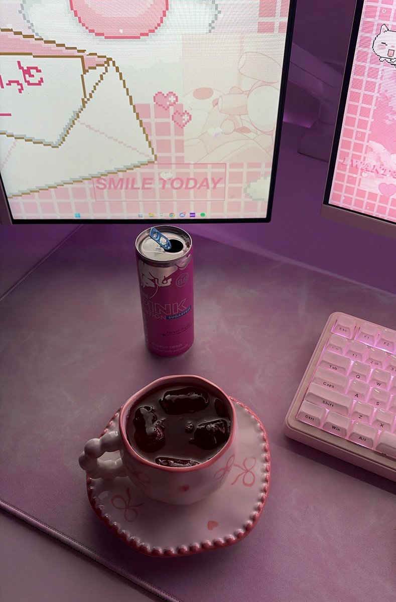 Peace2mysoul's tweet photo. Pink Red Bull https://t.co/0cioIhBxU7
