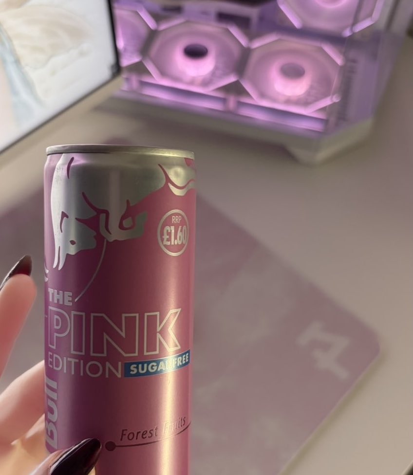 Peace2mysoul's tweet photo. Pink Red Bull https://t.co/0cioIhBxU7