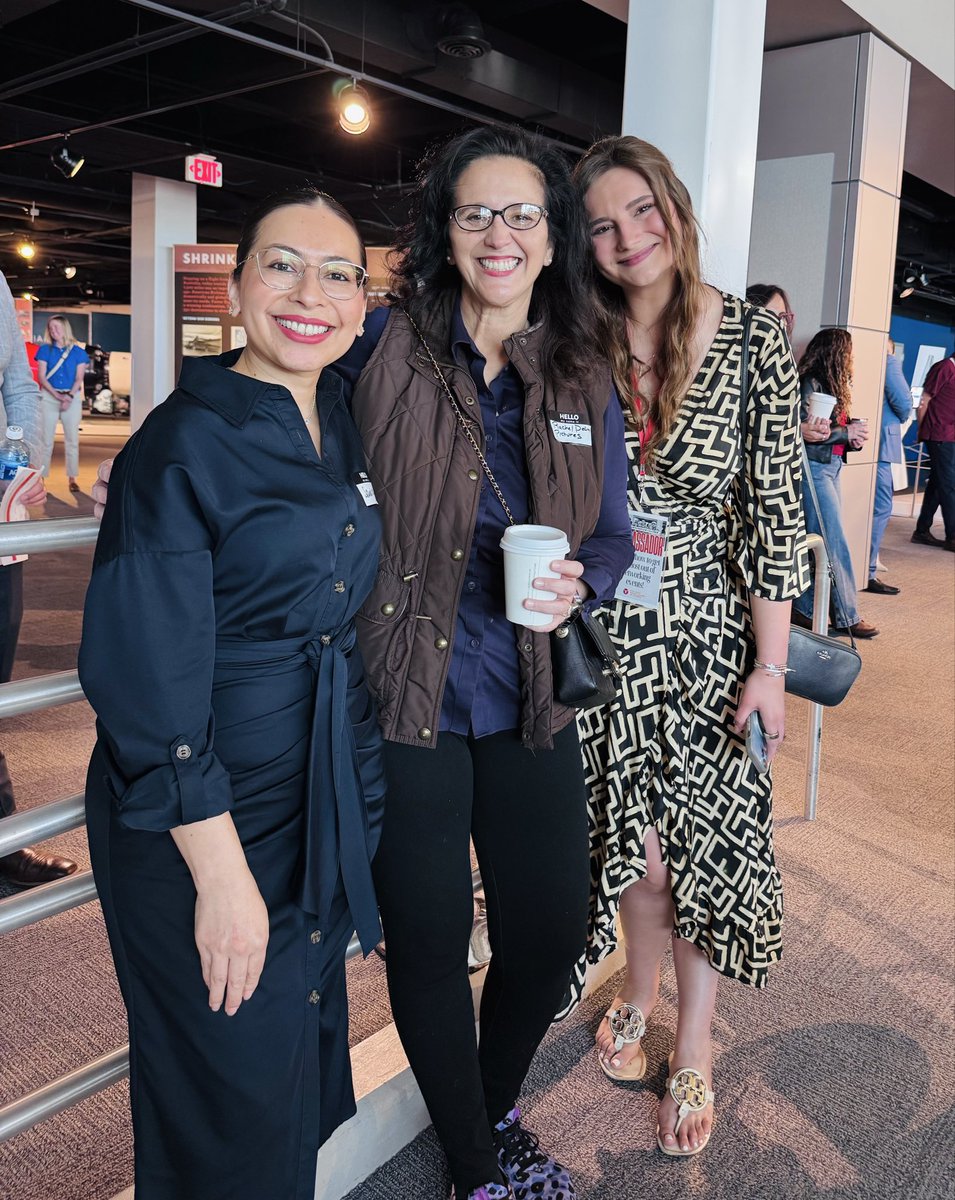 Rachel DeLira Pictures tweet media