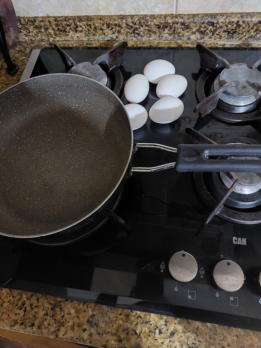  حیــــــــــدر tweet media