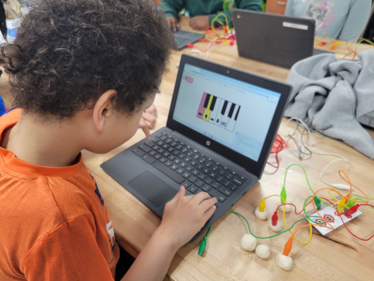 Betty Jo Moore, M.A. Ed., KR4EPJ🚀 tweet media