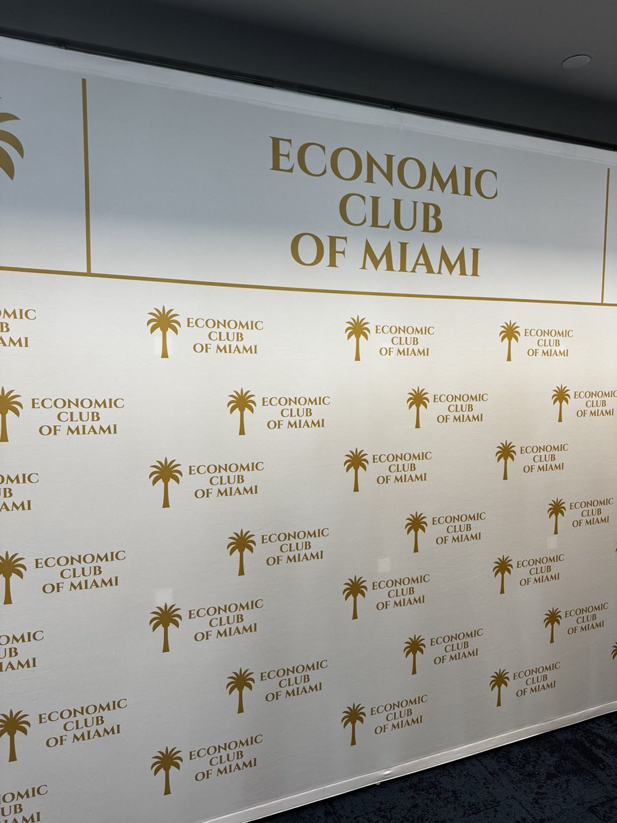 kevinchenNYC's tweet photo. What a great event of @EconClubofMiami at the @MDCollege #BeMDC https://t.co/RPDWlWccpV