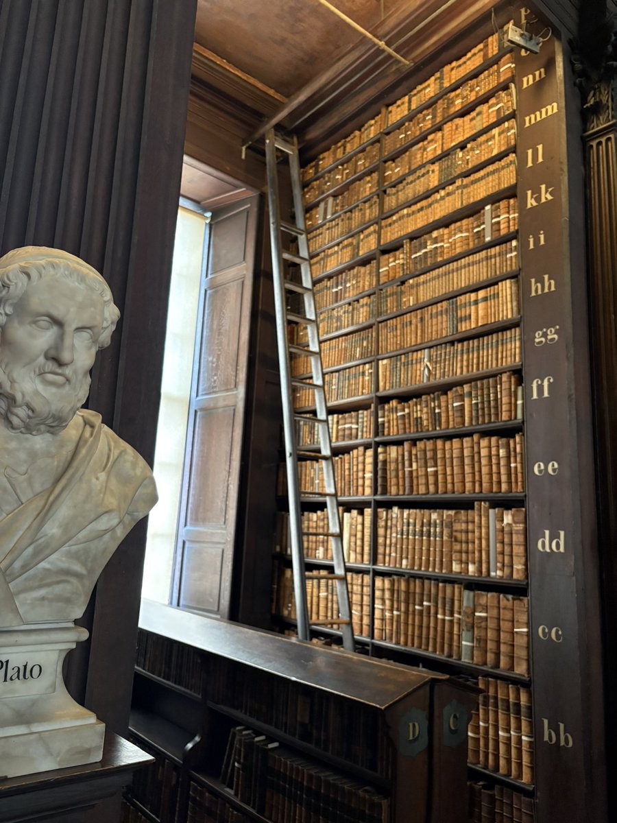 ケルズの書』は、アイルランド・ダブリンの最も美しい図書館