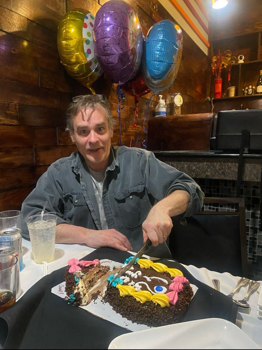 mrleonardsgf's tweet photo. happy 57th birthday to my favourite old man https://t.co/VHm0vQKNIC
