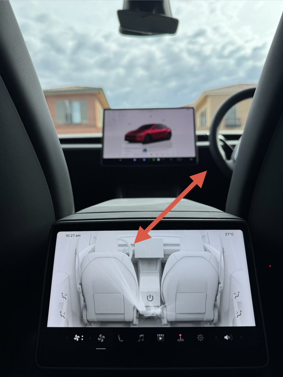 Can’t unsee the steering wheel appears on the wrong side in the rear Tesla screen in Australia <a href="/AlexGuichet/">Alex Guichet</a> <a href="/Tesla/">Tesla</a>