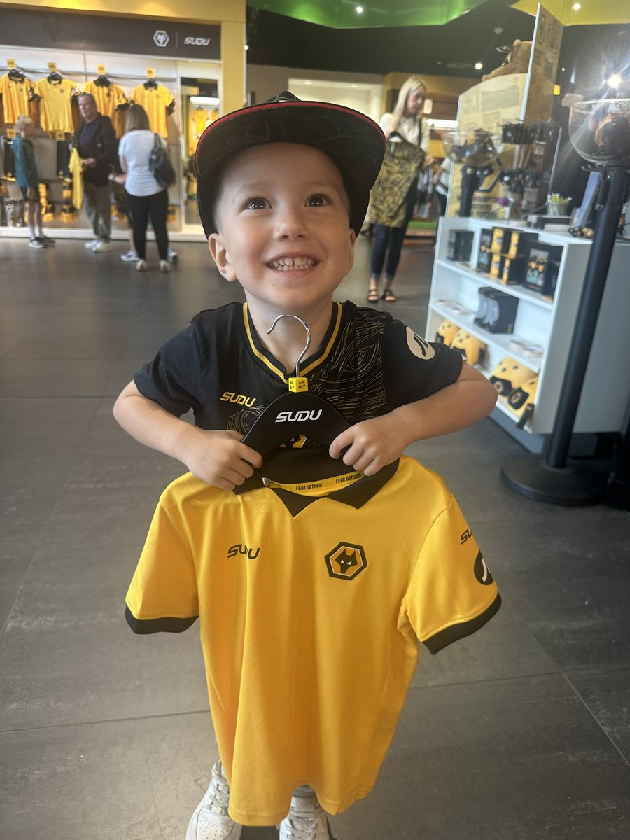 Lord Jason Guy 🐺 tweet media