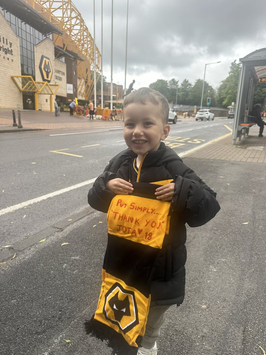 Lord Jason Guy 🐺 tweet media