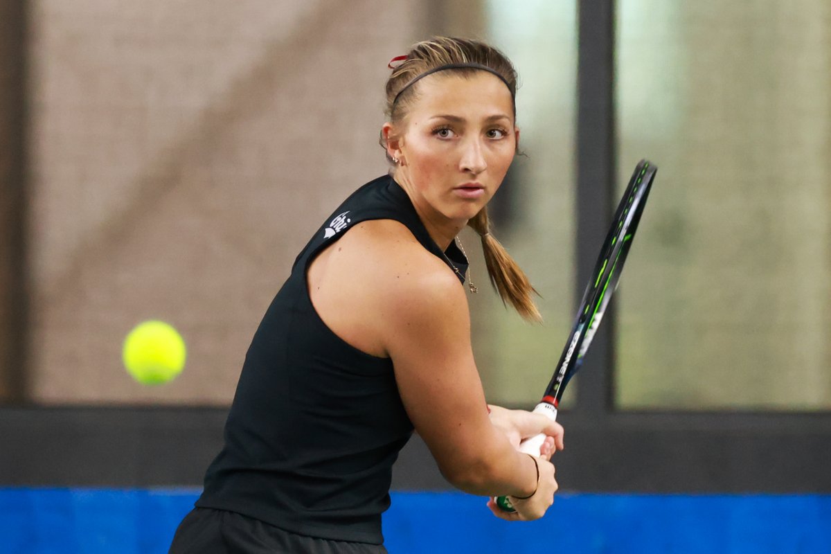 MontanaGrizWTEN's tweet photo. Phillips enters the chat for All-Big Sky honors after knocking-off defending league tourney MVP in three sets as Griz fall to Hornets.

📰 https://t.co/5xosxtsWAq

#GoGriz x #GrizWTEN https://t.co/VGadkV3r22