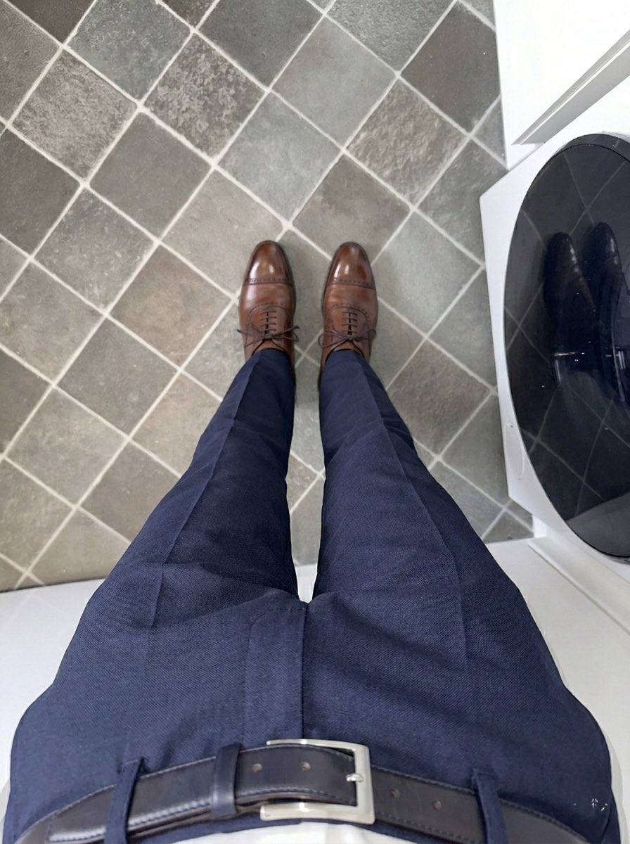 SuitedladUK tweet media