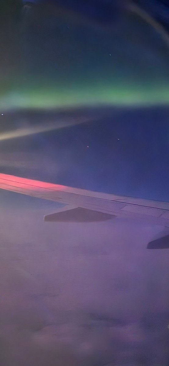 L'arrivée à tromsø sous une aurore boréale