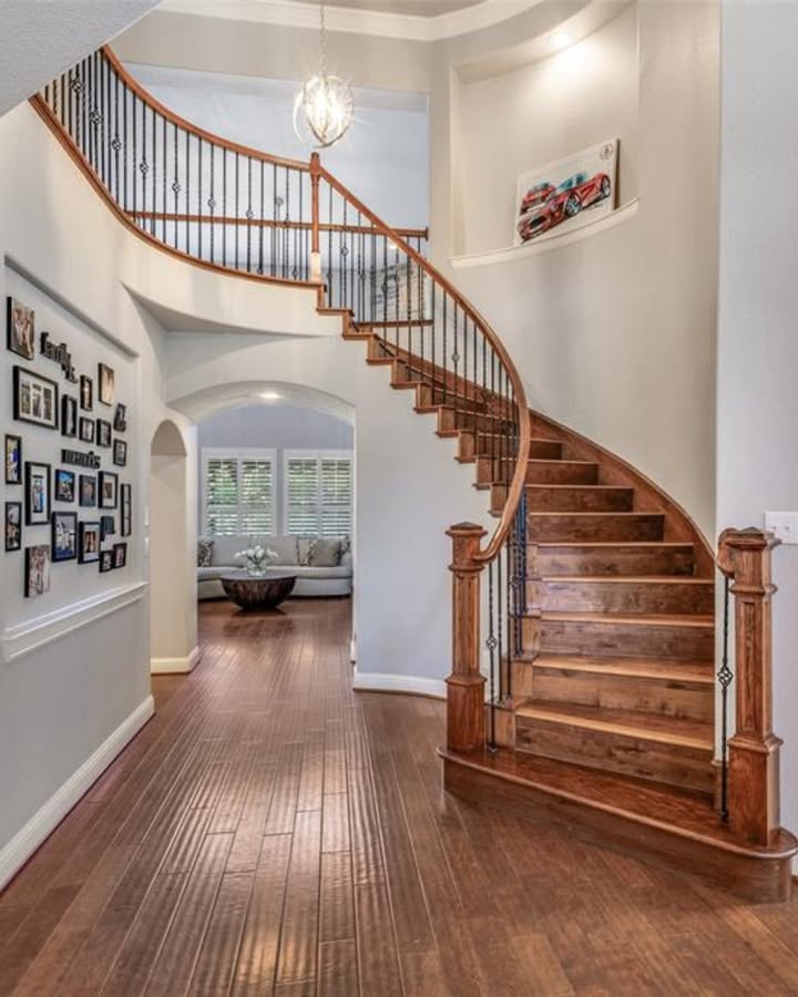 rhodesgrouptx's tweet image. 8600 Verona Dr ✨ 4 BD | 4 BA | 4,446 SF in McKinney. Chef’s kitchen, stone fireplace, game &amp;amp; media rooms, serene primary suite, and outdoor kitchen with fireplace. $899,500 📲 Thomas Rhodes 214-697-4365 #TheRhodesGroup #CompassDFW