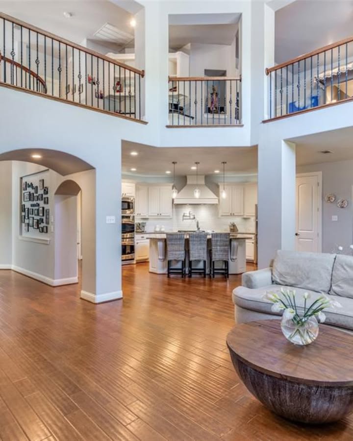 rhodesgrouptx's tweet image. 8600 Verona Dr ✨ 4 BD | 4 BA | 4,446 SF in McKinney. Chef’s kitchen, stone fireplace, game &amp;amp; media rooms, serene primary suite, and outdoor kitchen with fireplace. $899,500 📲 Thomas Rhodes 214-697-4365 #TheRhodesGroup #CompassDFW