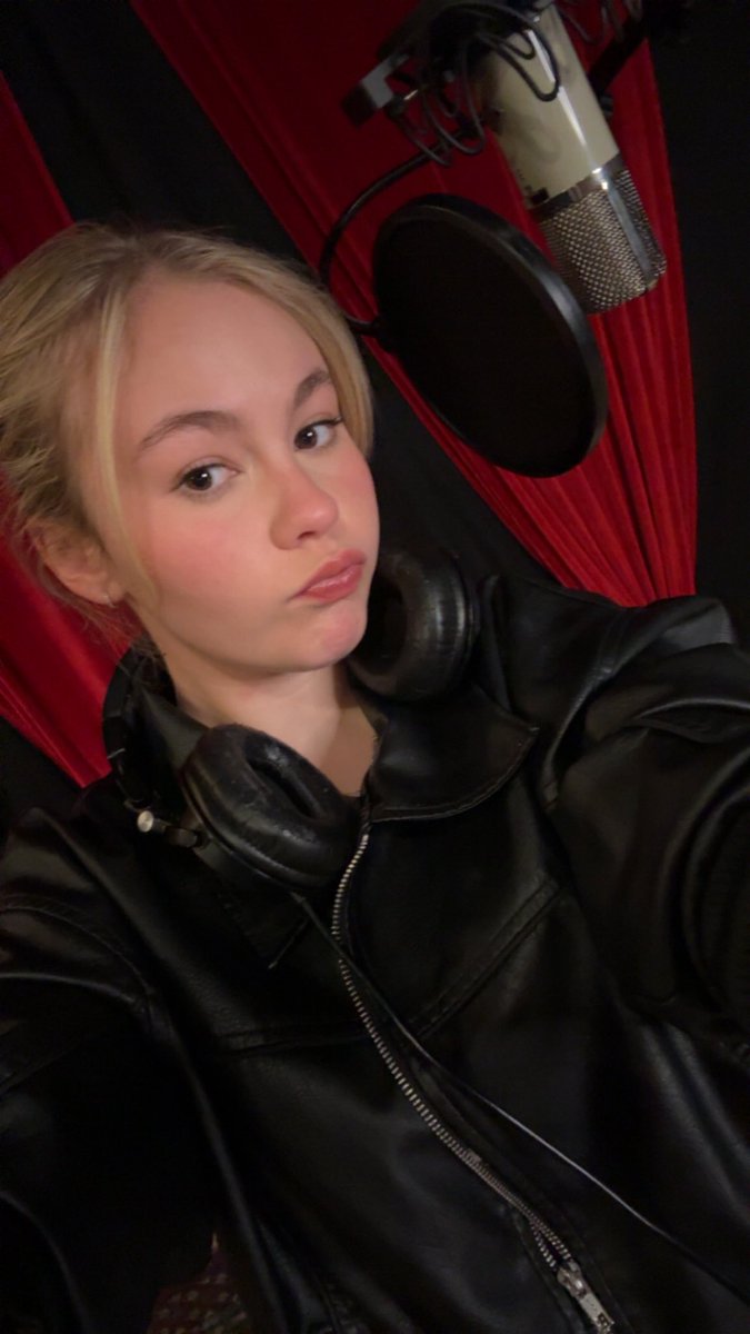 Anna Duboc tweet media