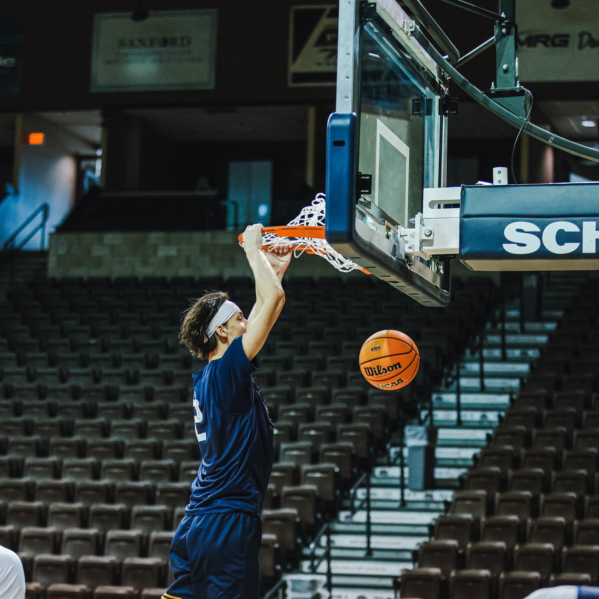 Augustana University Men's Basketball tweet media