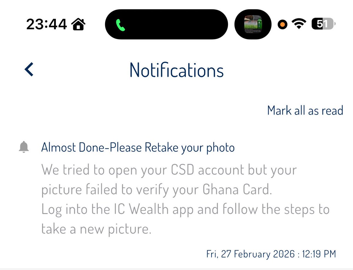 ThoughtPillow's tweet photo. I need help. I can’t find where to take the new picture. 

Tapping on the message too does not work. 

@icmywealth https://t.co/CaseIBFMgO
