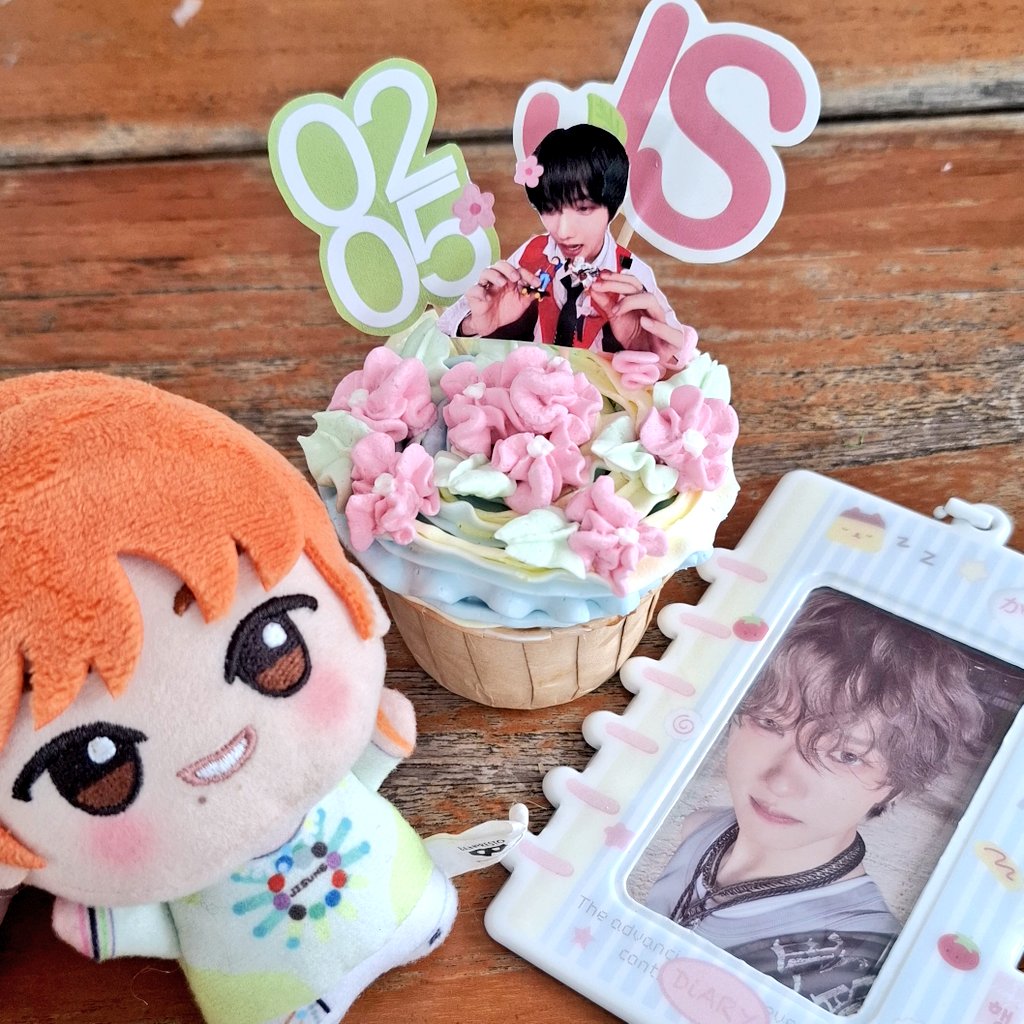 Super duper late post dari event <a href="/jisunglilgarden/">Once Upon a Little Garden</a> kmrn, activitynya super duper seru dan banyak dapet temen baru juga><
Oleh2nya banyak pribis gemaz dari kaka2 ini semua♡ tysm