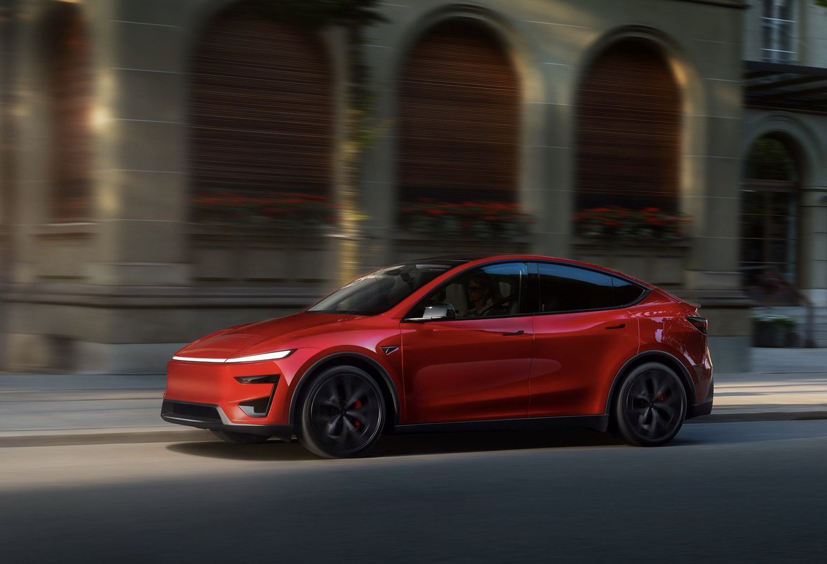 AutoDinámico tweet media