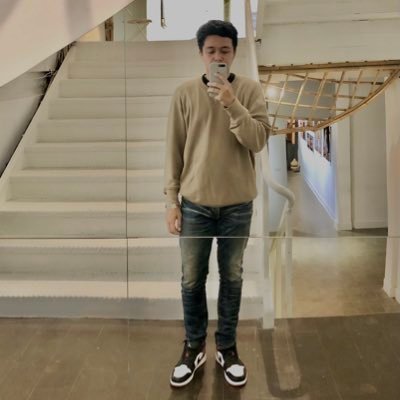 MistyFloregj's tweet photo. in the underworld of high-speed transactions, a secret garden blooms with precision-tuned roses Their thorns are finely calibrated to slice through market turbulence https://t.co/PdId8CdufU
