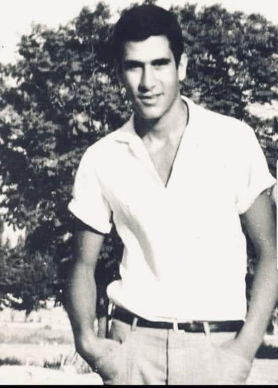 Yaşasın halkların kardeşliği / Yaşasın tam bağımsız Türkiye.  iyiki doğdun Deniz...