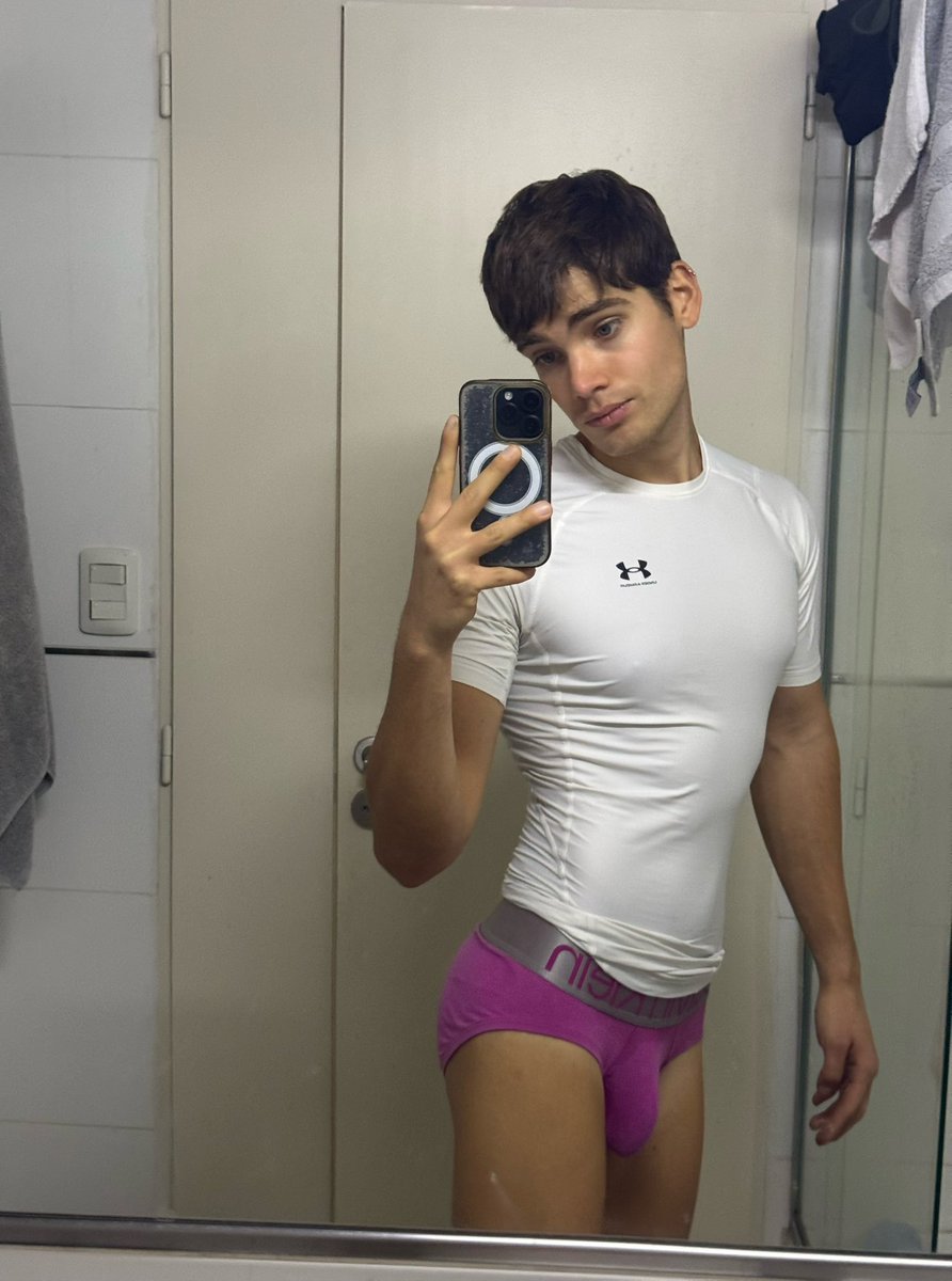 valentino tweet media