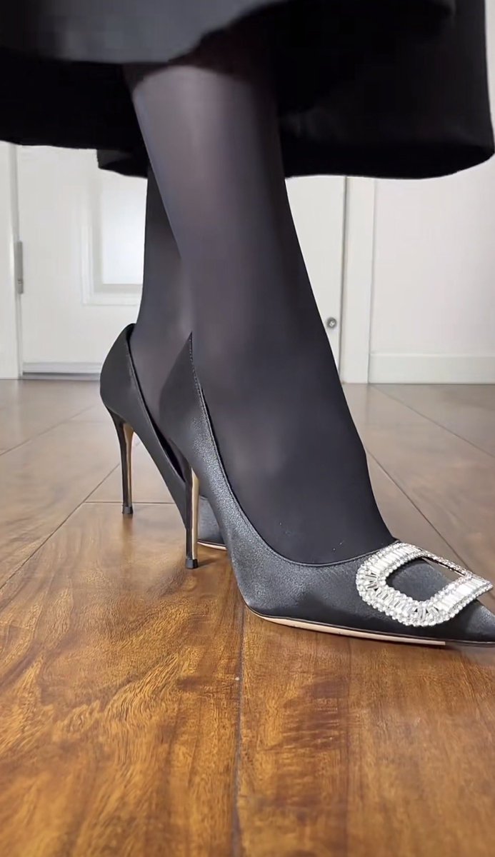 名鞋美脚 tweet media