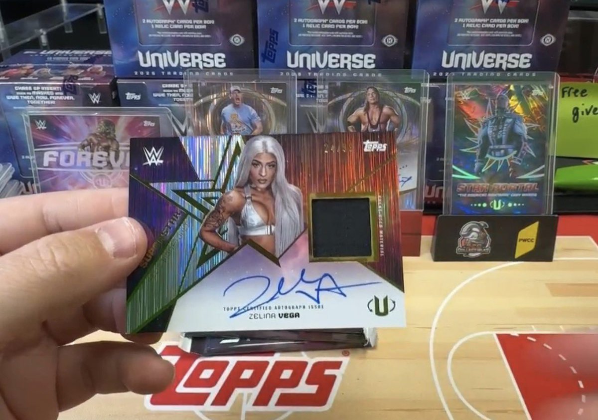 LITERALLY TWEETED THIS AND PULLED THIS IN A BREAK LETS GOOO!!! <a href="/ZelinaVegaWWE/">ZV</a> 🖤