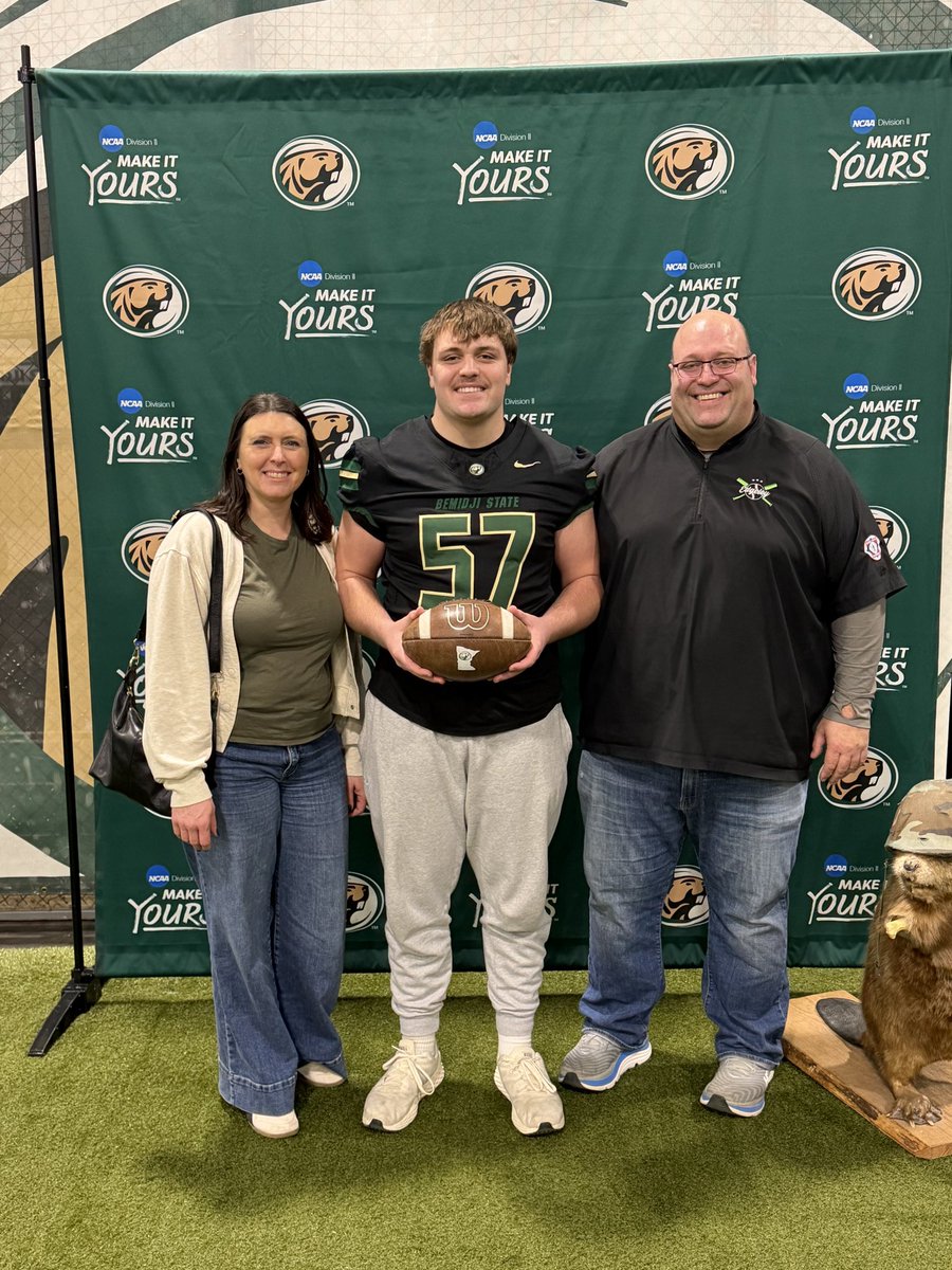 irey5799's tweet photo. After a great junior day and conversation with @BrandonLabath and @BSUBeaversFB I am blessed to receive my first scholarship offer to play college football!! https://t.co/jPAx9l1vgB