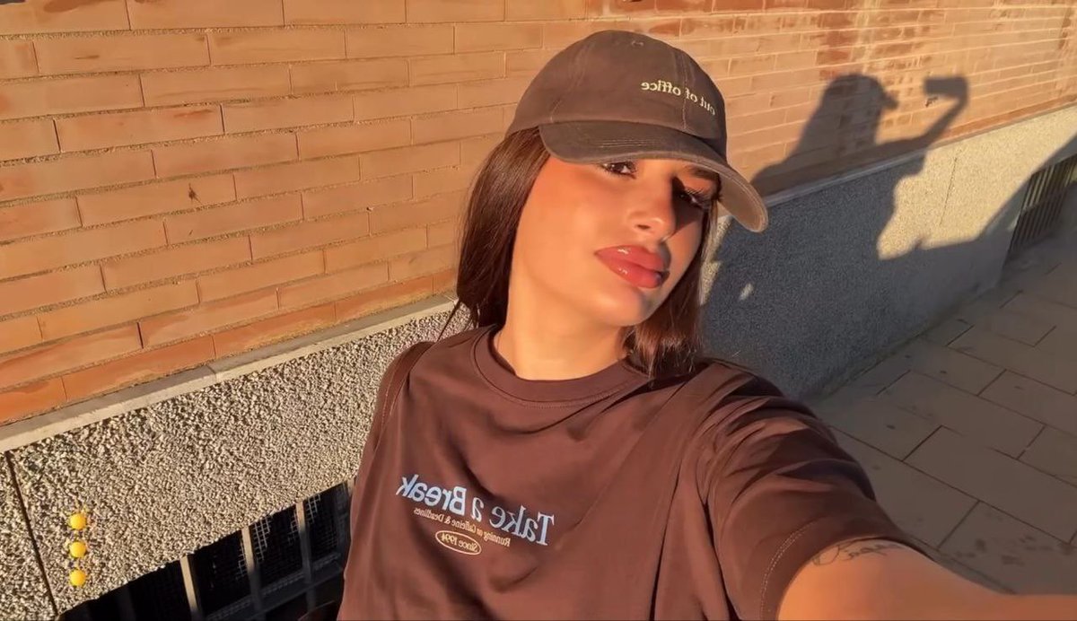 IMPORTANCIA a lo que realmente importa, ELLA 🩵🦁 (gracias <a href="/loree90B/">Lore 💙</a> por las fotitos 😜) #SiempreContigoLau