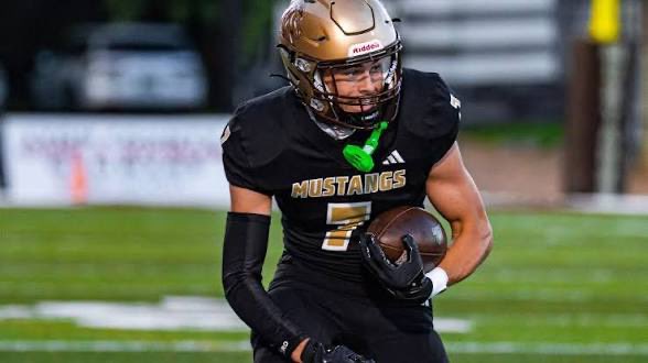 Adreyan Contreras-Ward tweet media